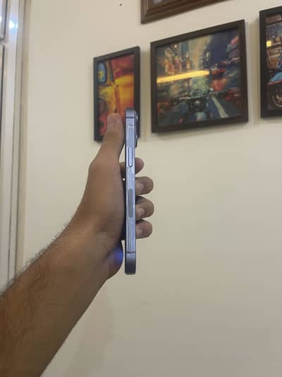 Apple iPhone 14