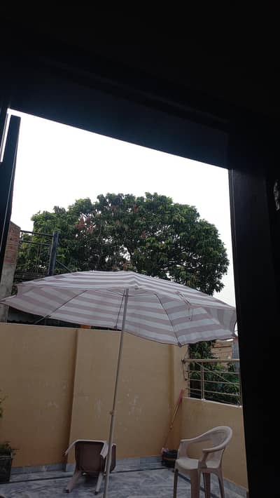 home umbrella In good condition