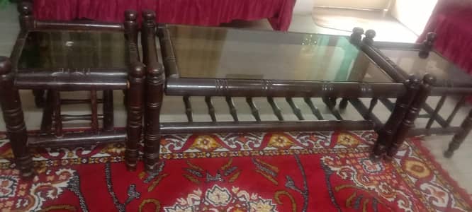 1 big Tables with 2 side tables. . . sheshy b hn . . sofa chair alg paiso