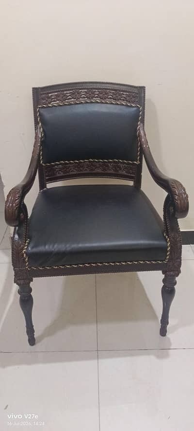 comfortable chairs