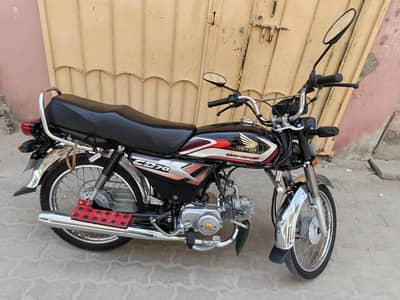 HONDA CD 70 2025 MODEL