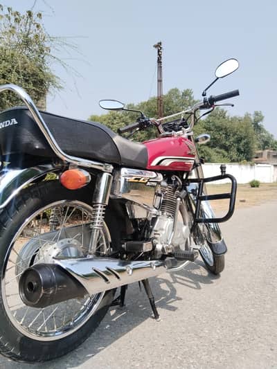 Honda 125 special edition In Almost new Condition