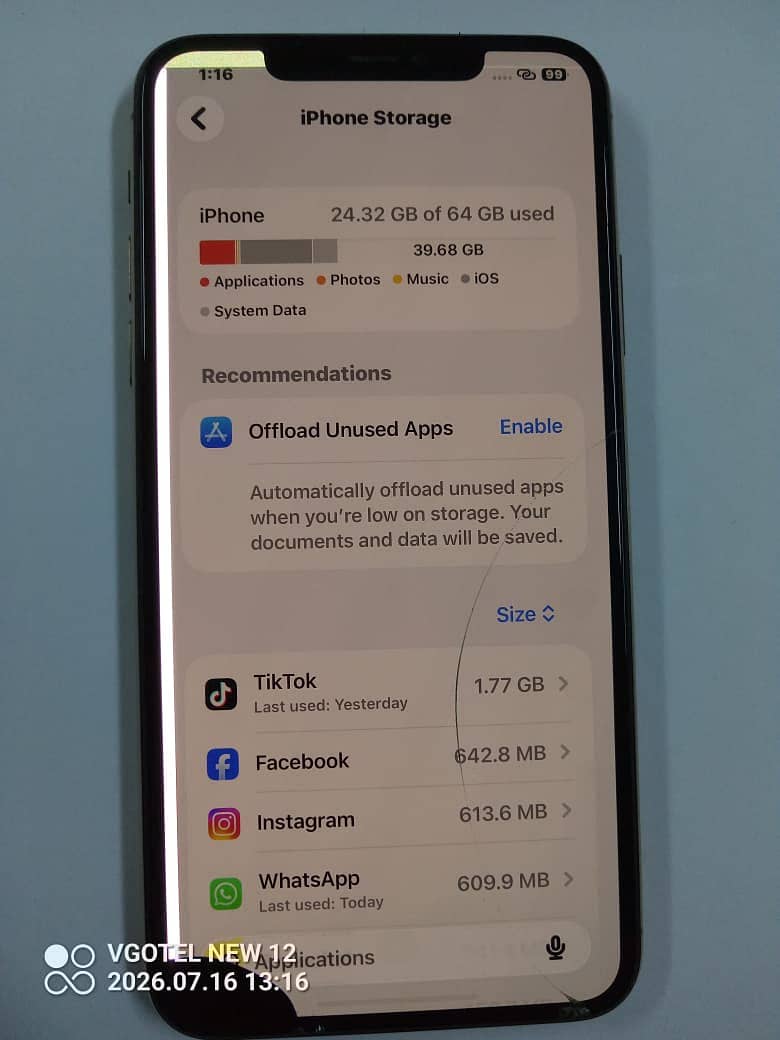 iPhone 11 Pro Max 2