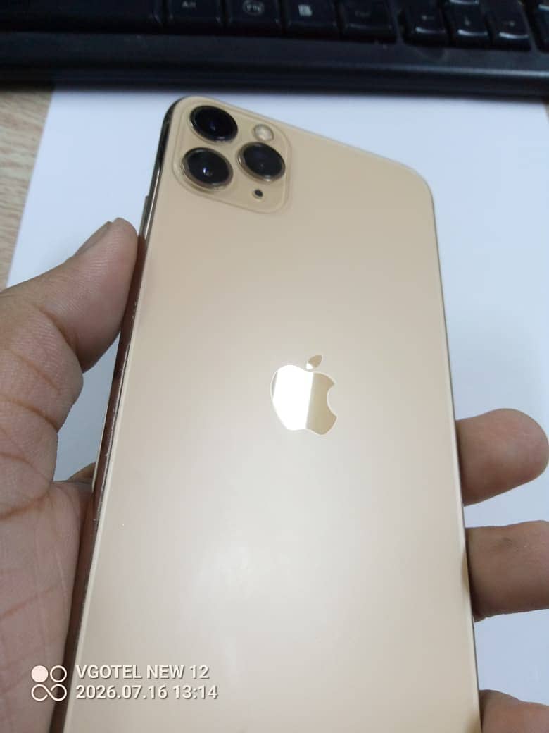 iPhone 11 Pro Max 5