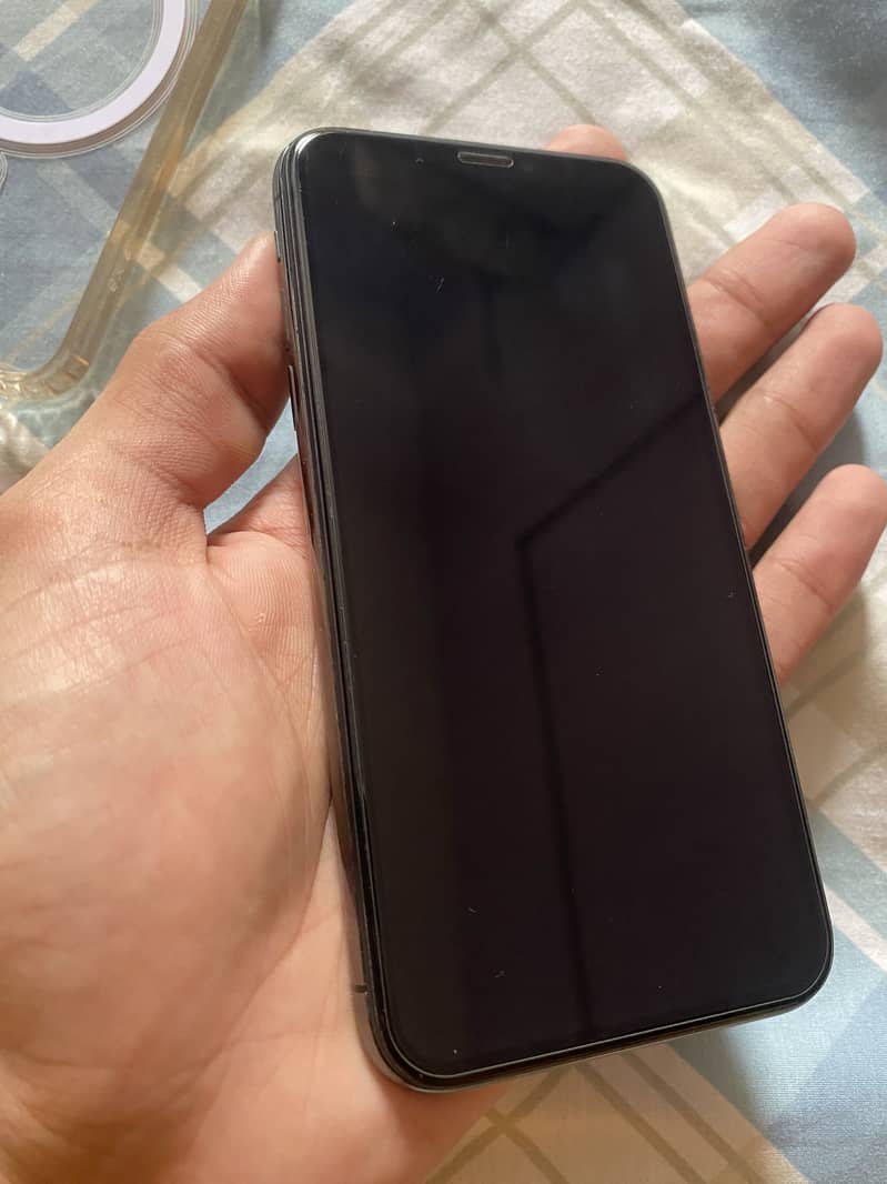 Apple iPhone X 5