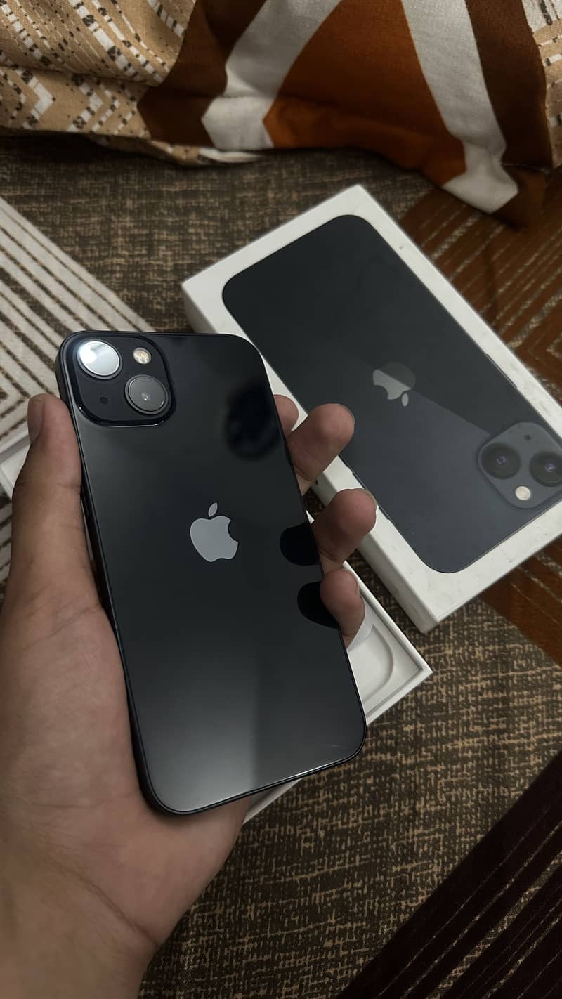 iPhone 13 1