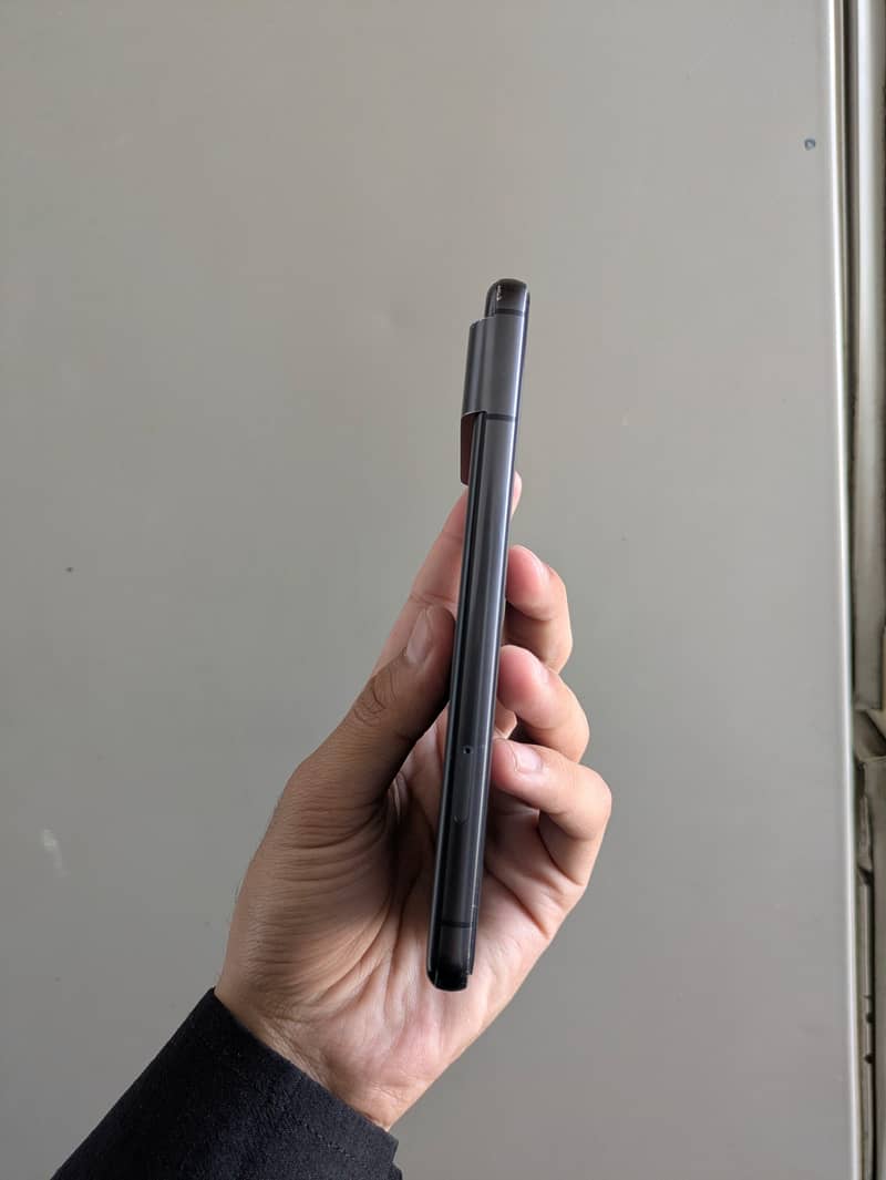 Google Pixel 8 2
