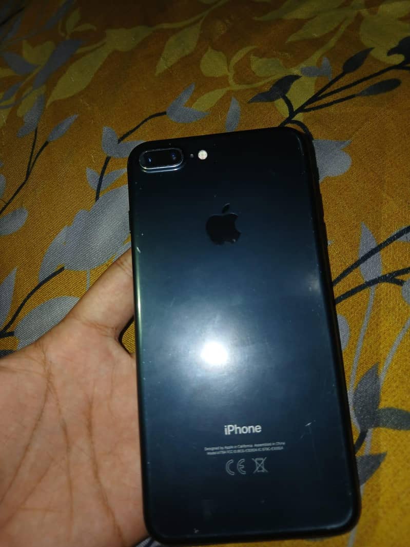 Apple iPhone 7 Plus 0