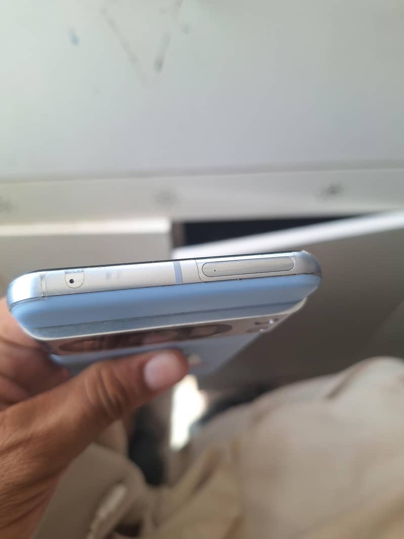 Google Pixel 8 Pro 4