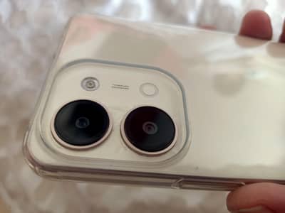 Vivo Y11 D  4+4 / 128 New Mobile 1 weak USE