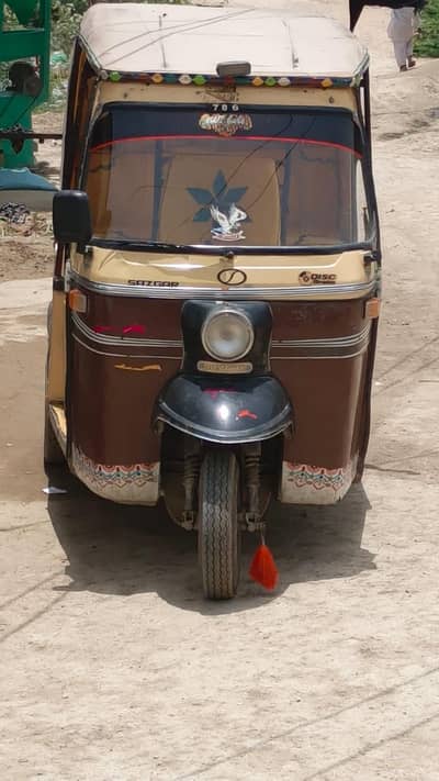 sazgar 3 Siter rikshaw hy band fail me ek ropy ka kam nhen hy