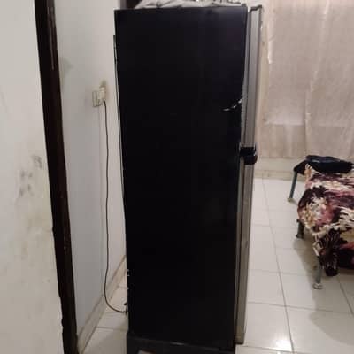 Orient double door fridge 10-12 cubic silver color - good condition