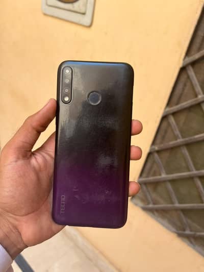 Tecno Spark 4