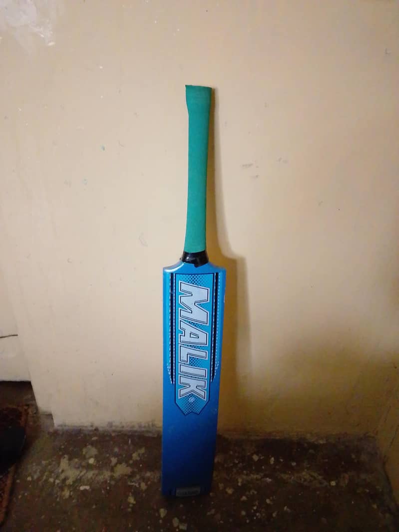 bat good condition 1