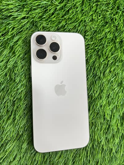 Apple iPhone 16 Pro Max