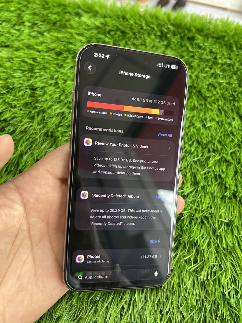 Apple iPhone 16 Pro Max 8