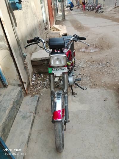bike ka engine teek ha or Kafi sman new ha