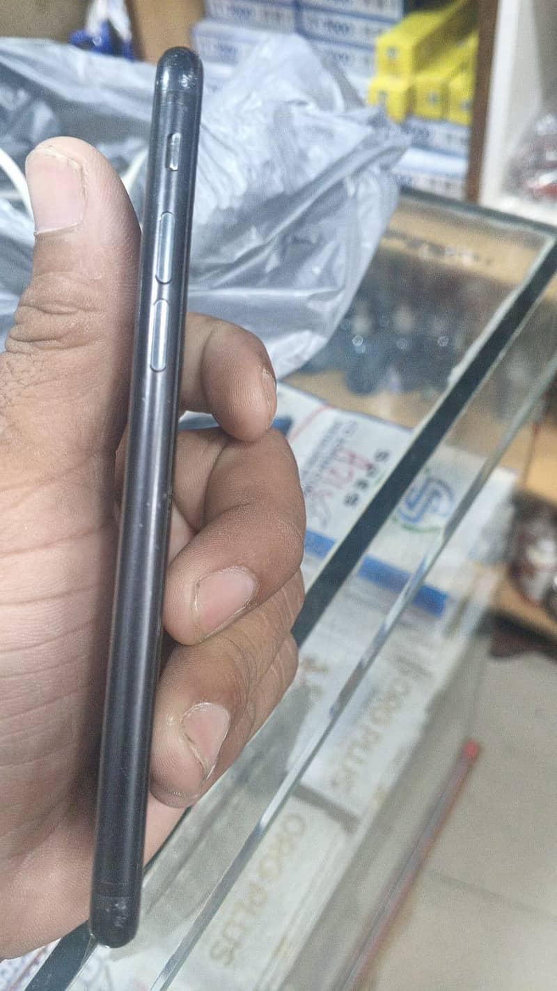 Apple iPhone SE 3