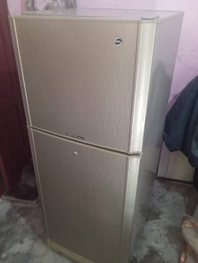 PEL REFRIGERATOR