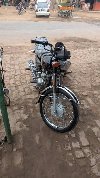 2024 model bilkul fresh zabrdasti condition
