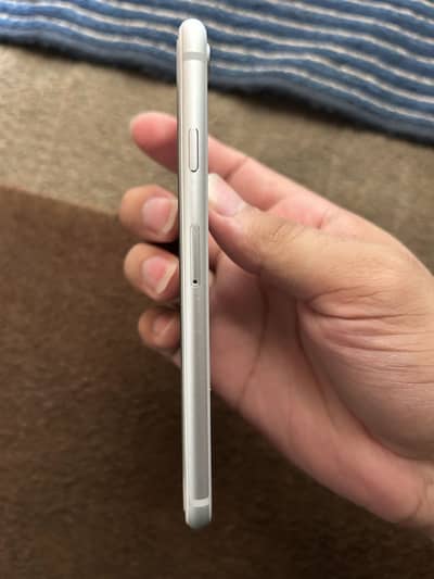 Apple iPhone 8