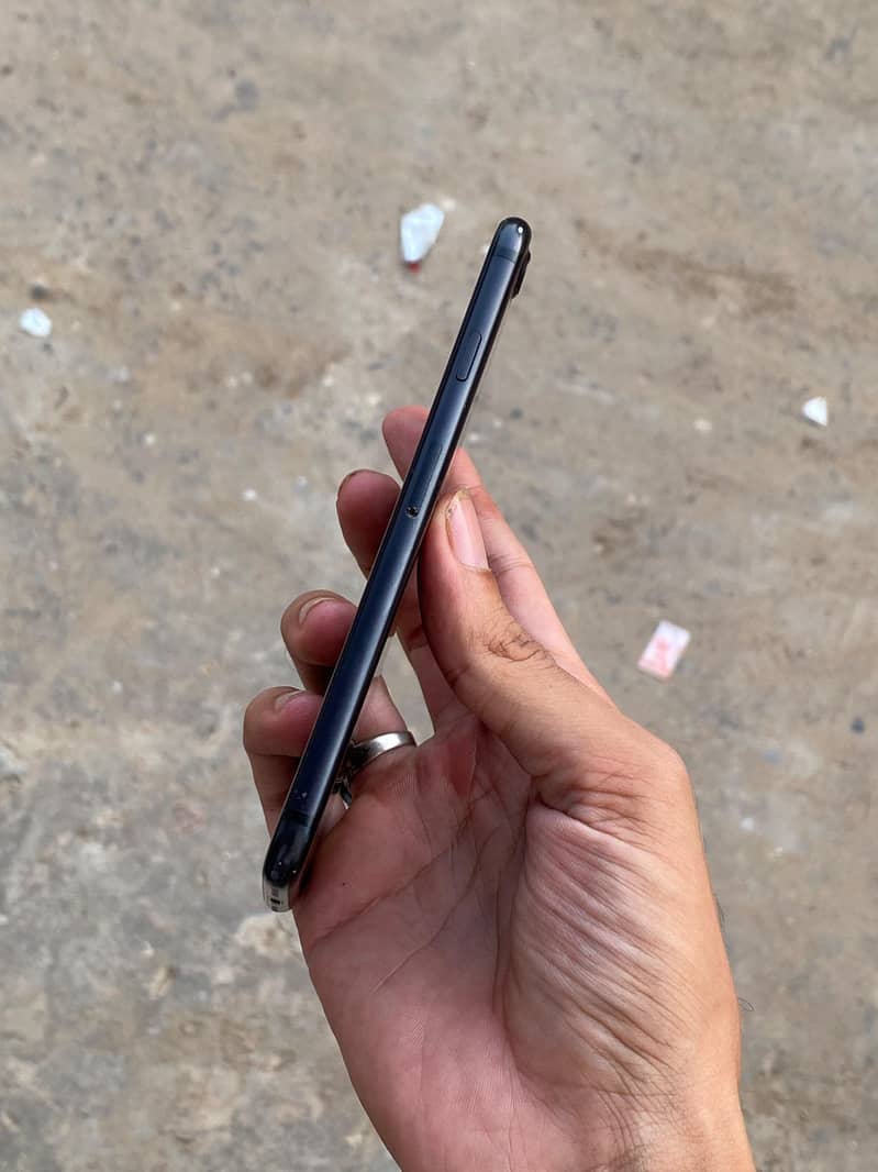 Apple iPhone 7 6