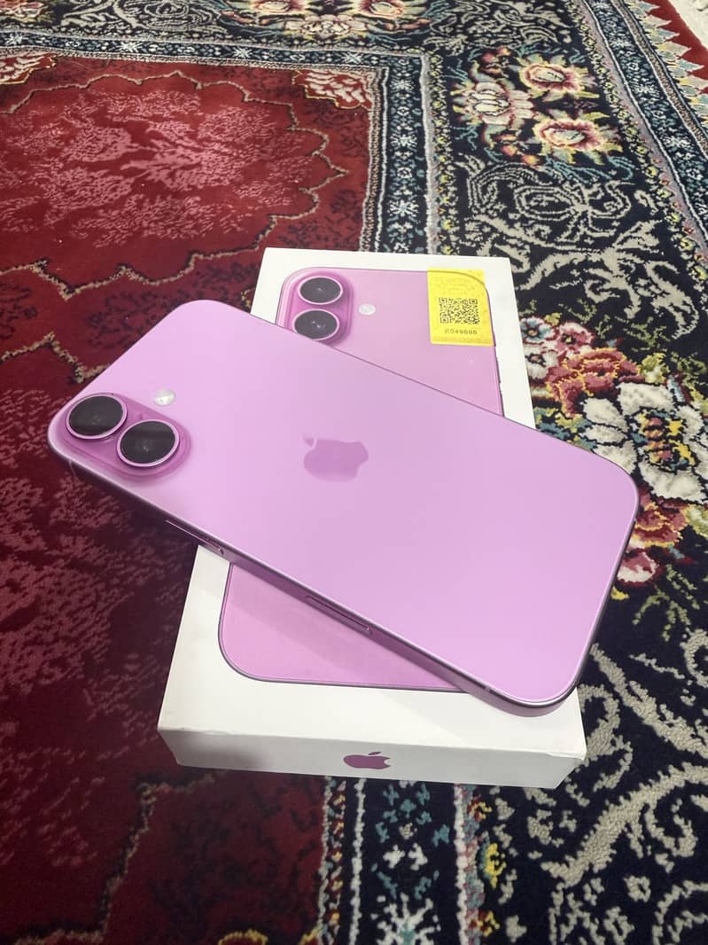 Apple iPhone 16 2