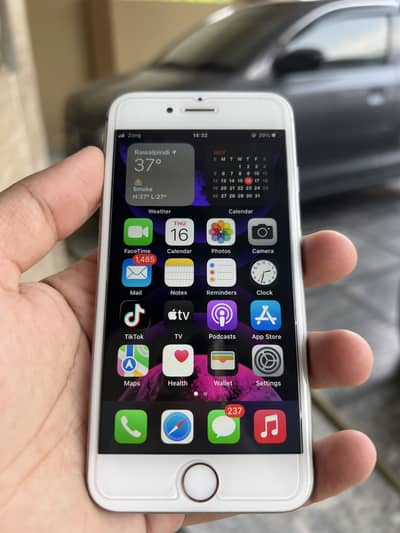 Apple iPhone 6S