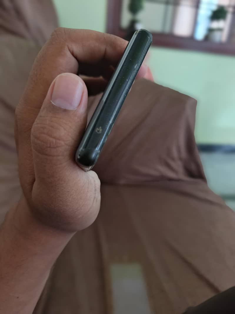 Google Pixel 6a 3