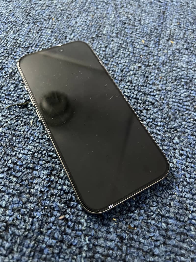 Apple iPhone 16 Pro 7