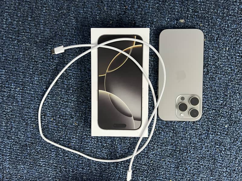 Apple iPhone 16 Pro 16