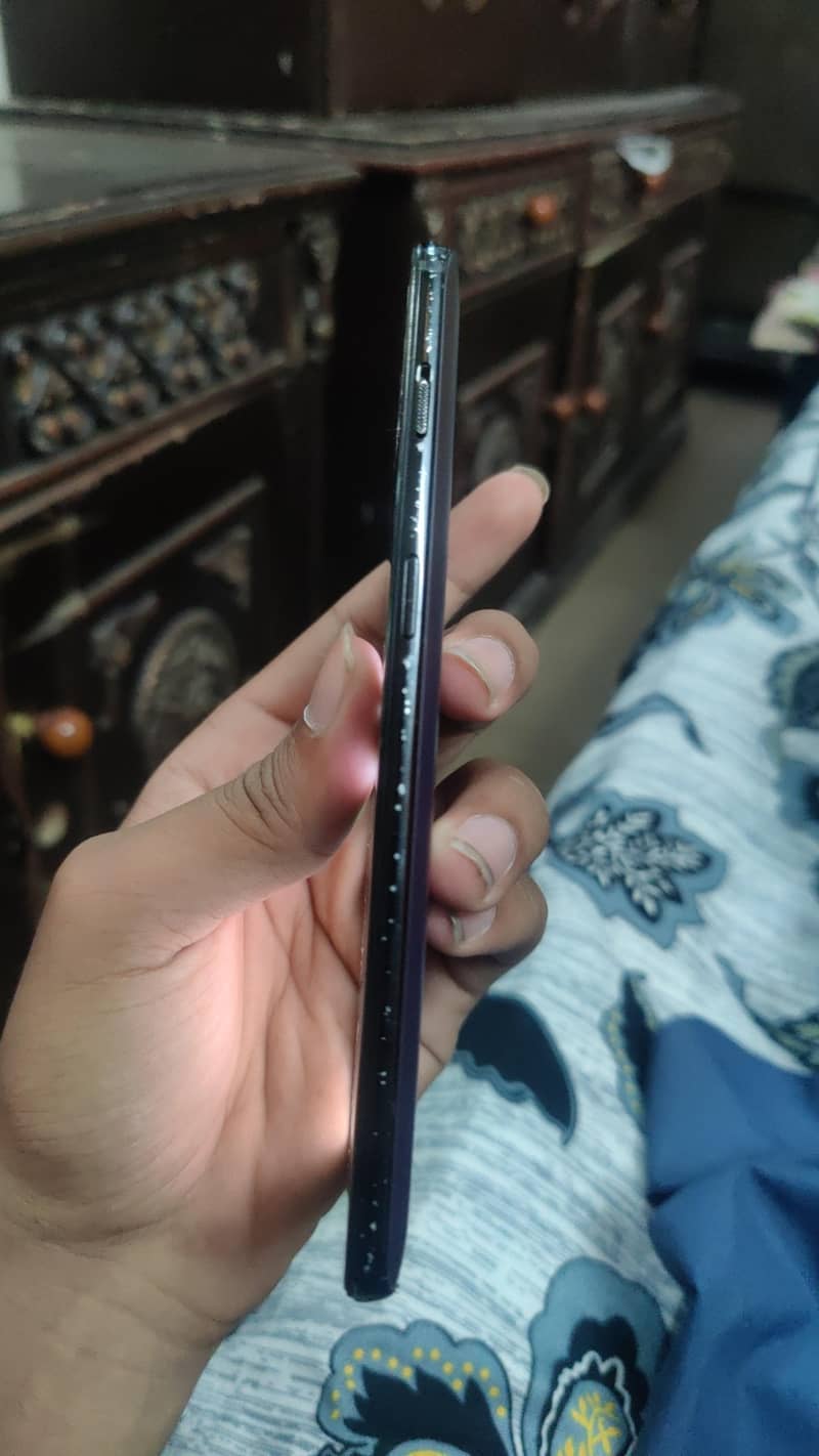 One Plus 6T 5