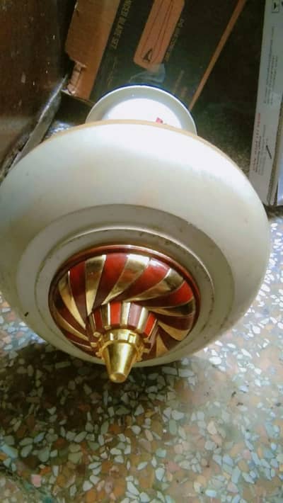 Royal Fan
