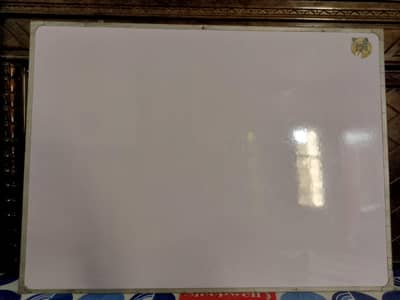 white board. 03099337000