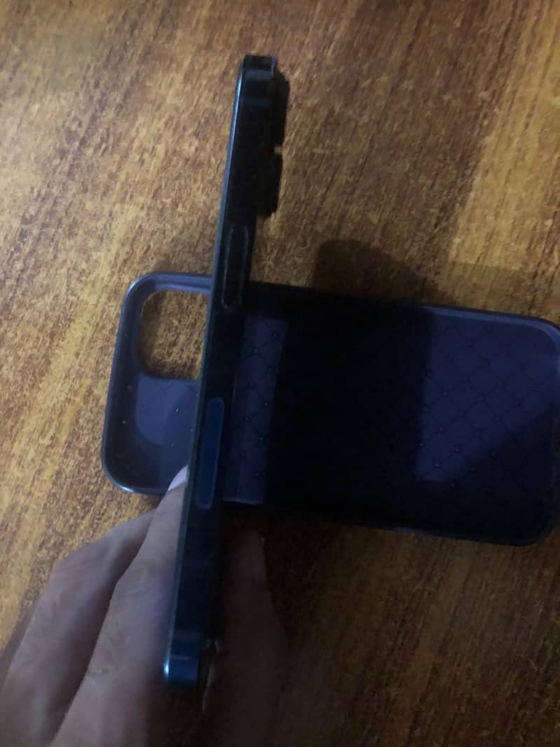 iphone 14jv 5