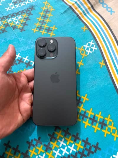Apple iPhone 16 Pro Max