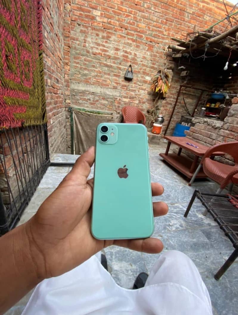 Apple iPhone 11 2