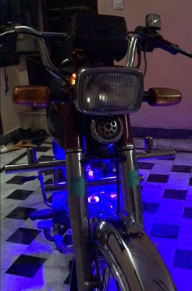 United 70cc 1