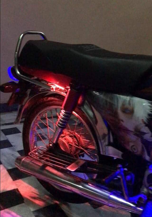 United 70cc 3