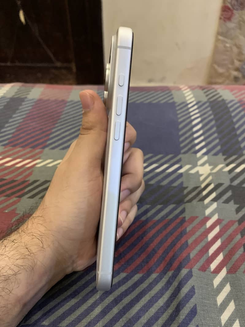 Apple iPhone 17 Pro Max 1