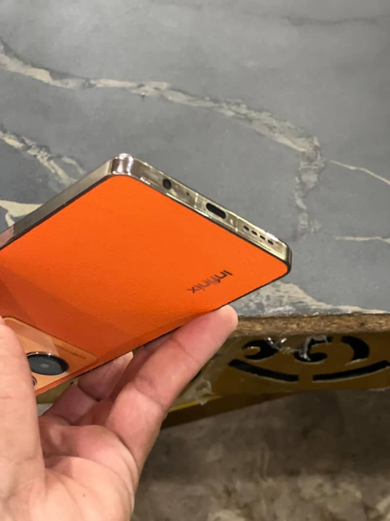 Infinix  Model 7