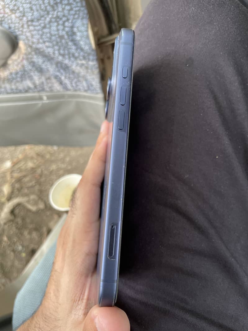 Apple iPhone 17 Pro Max 5