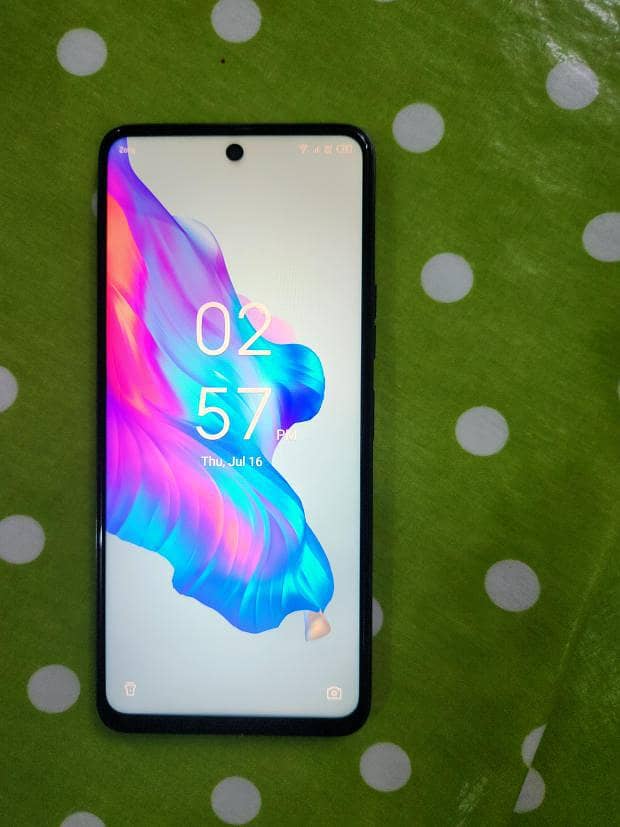 Tecno Camon 18 1
