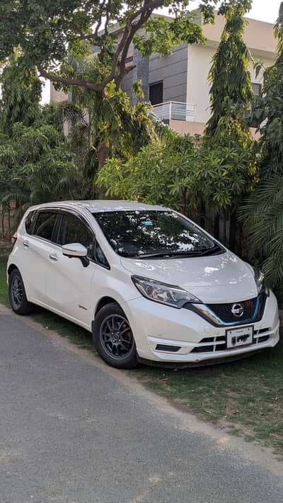 Nissan Note e-Power X 2018 | Grade 4