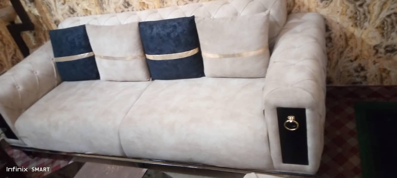 Sofas for sale with table 3