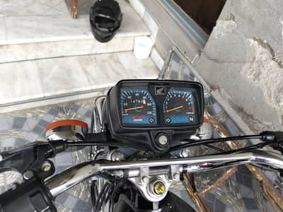 Honda 125 new black