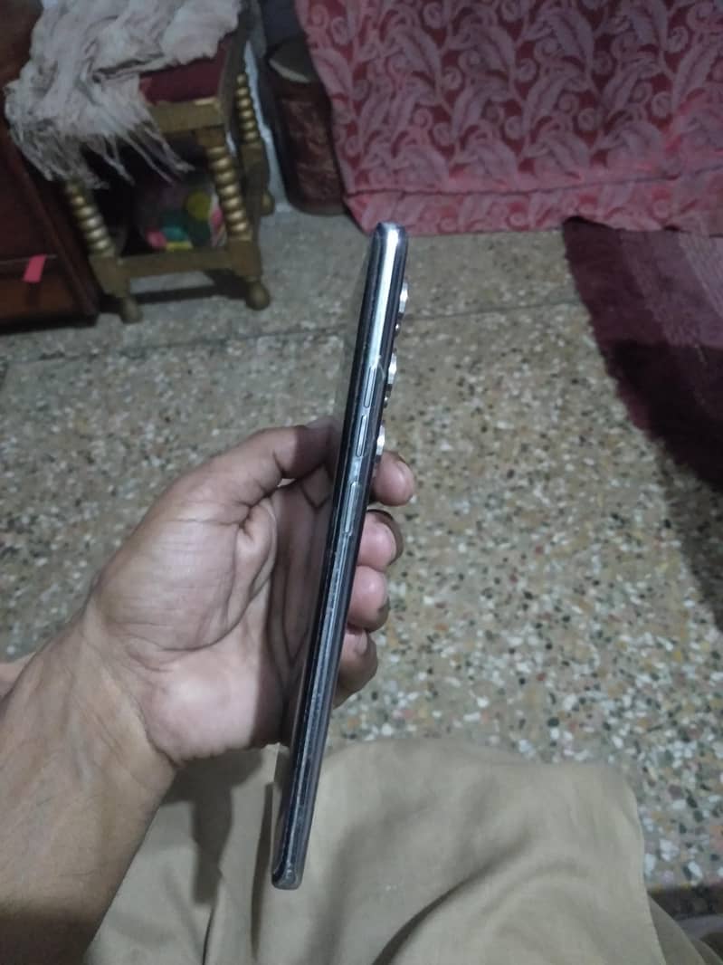Tecno CAMON 40 Pro 0