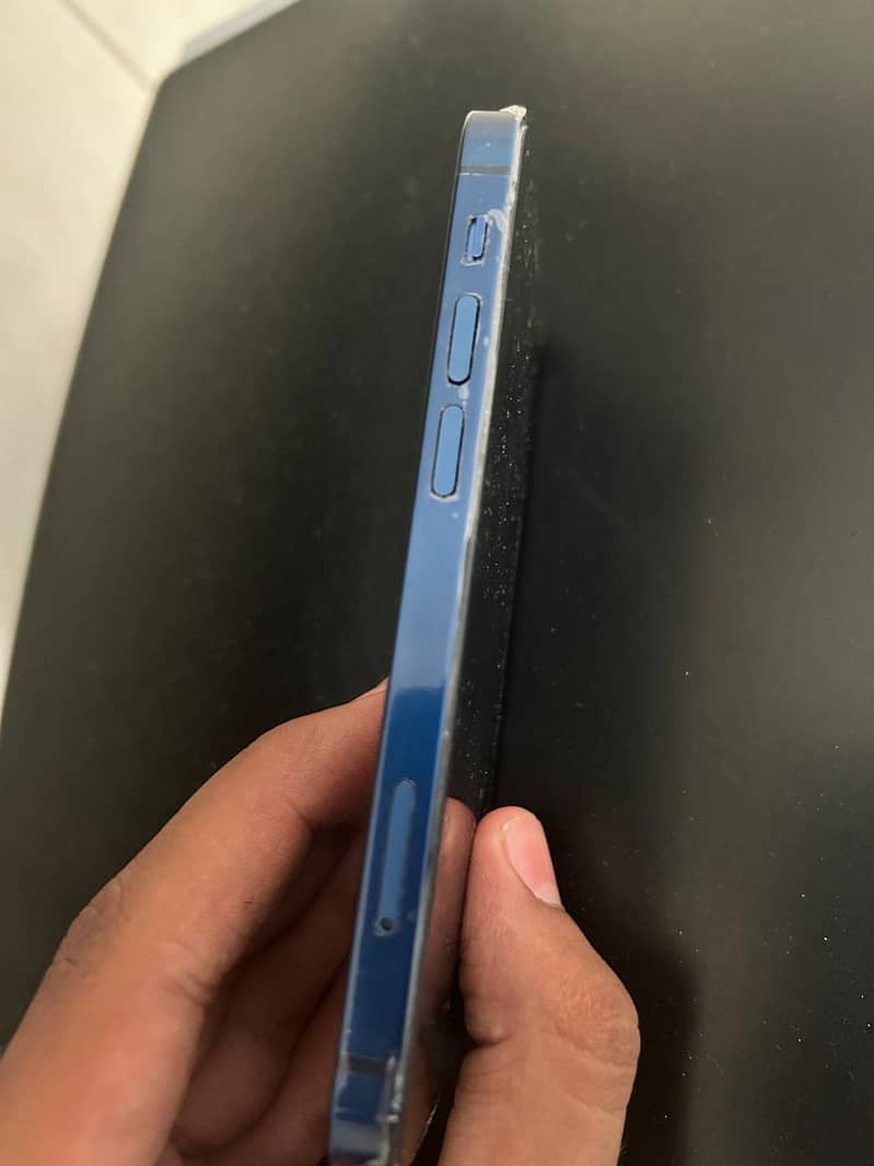 Apple iPhone 12 mini 10/10 condition 6