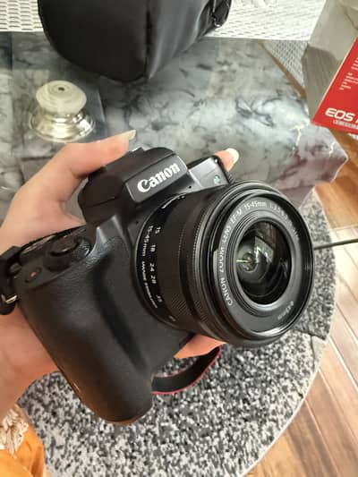 Canon EOS M50 for sale