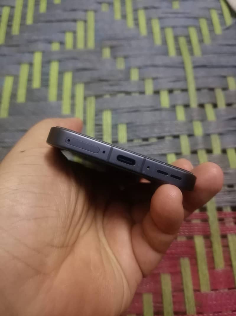 One Plus 13s 1